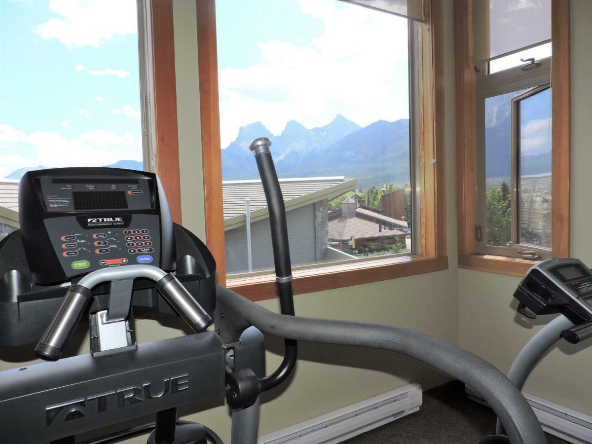 Fenwick Vacation Rental Open Hot Tub Glorious Mountain 2 Bedroom Canmore Exterior foto
