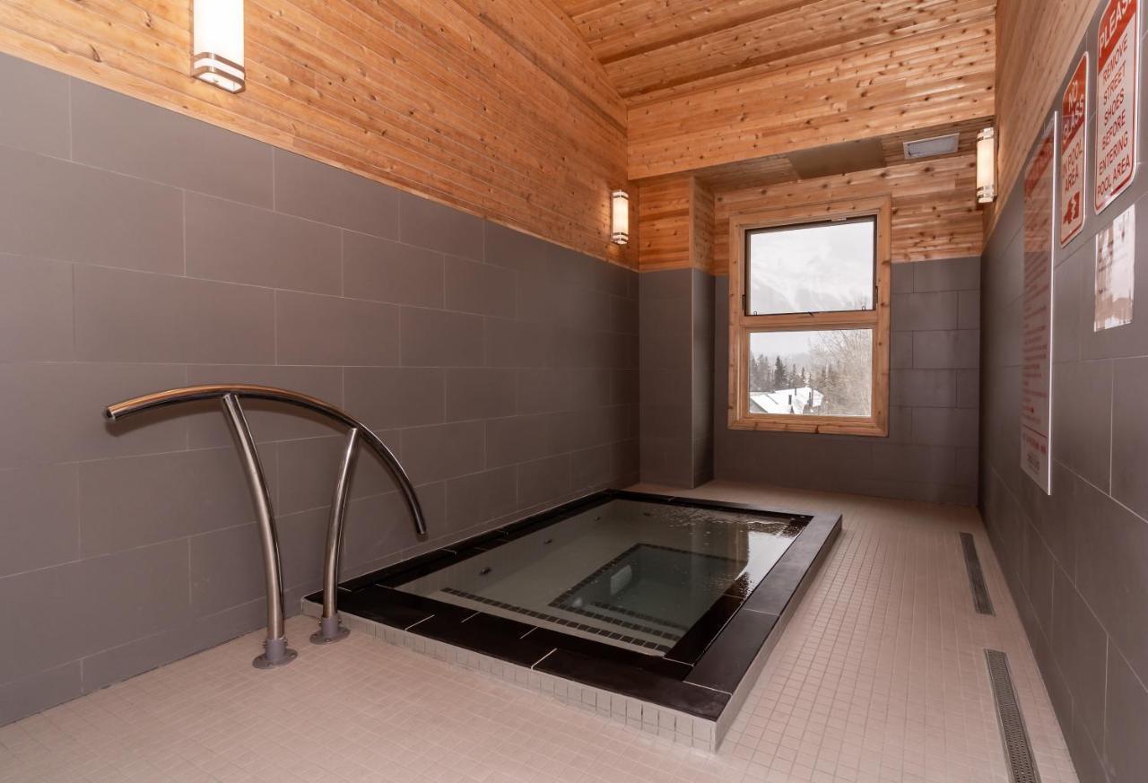 Fenwick Vacation Rental Open Hot Tub Glorious Mountain 2 Bedroom Canmore Exterior foto